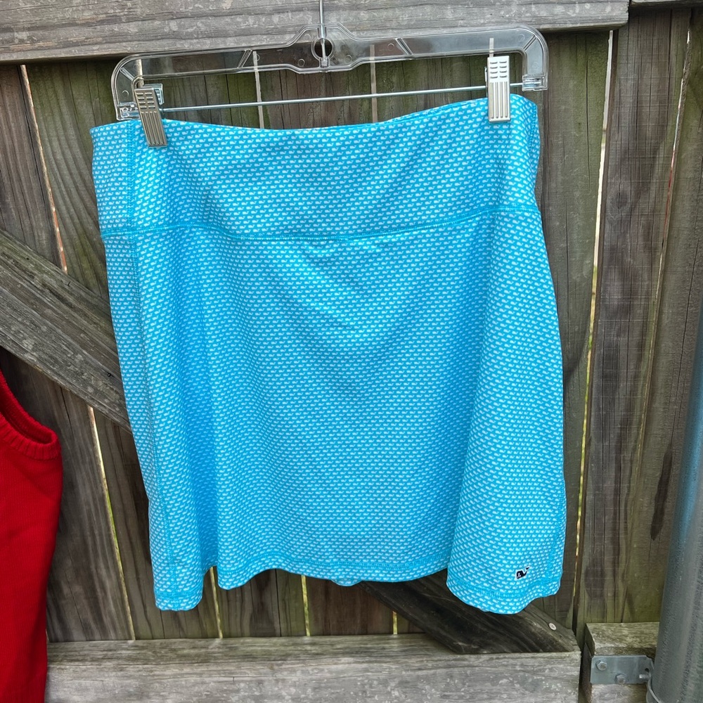Vineyard Vines Bora blue performance skirt
